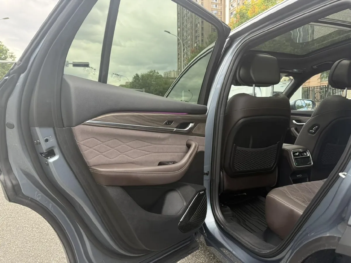 GEELY XINGYUE L 2026