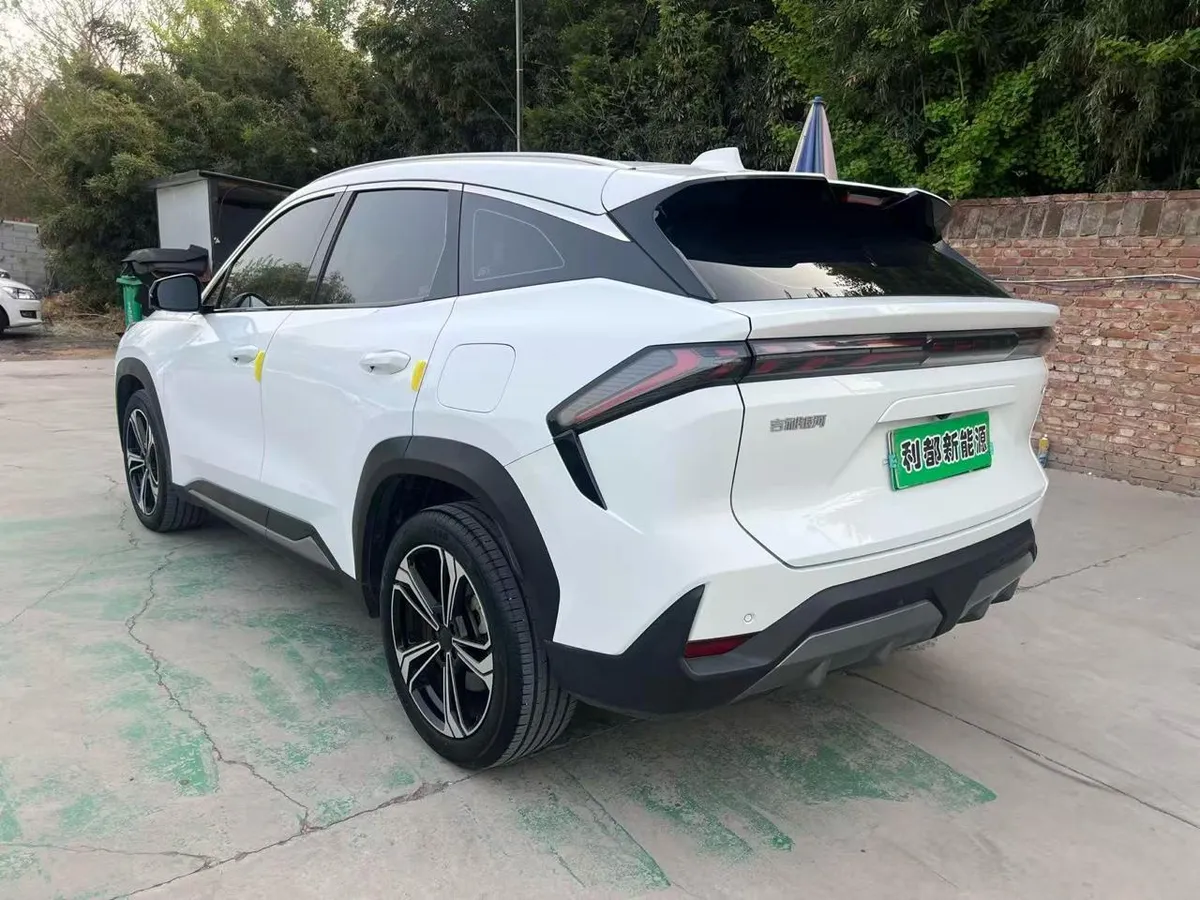 GEELY L7 115 KM MAX AUTOMATIC 2023