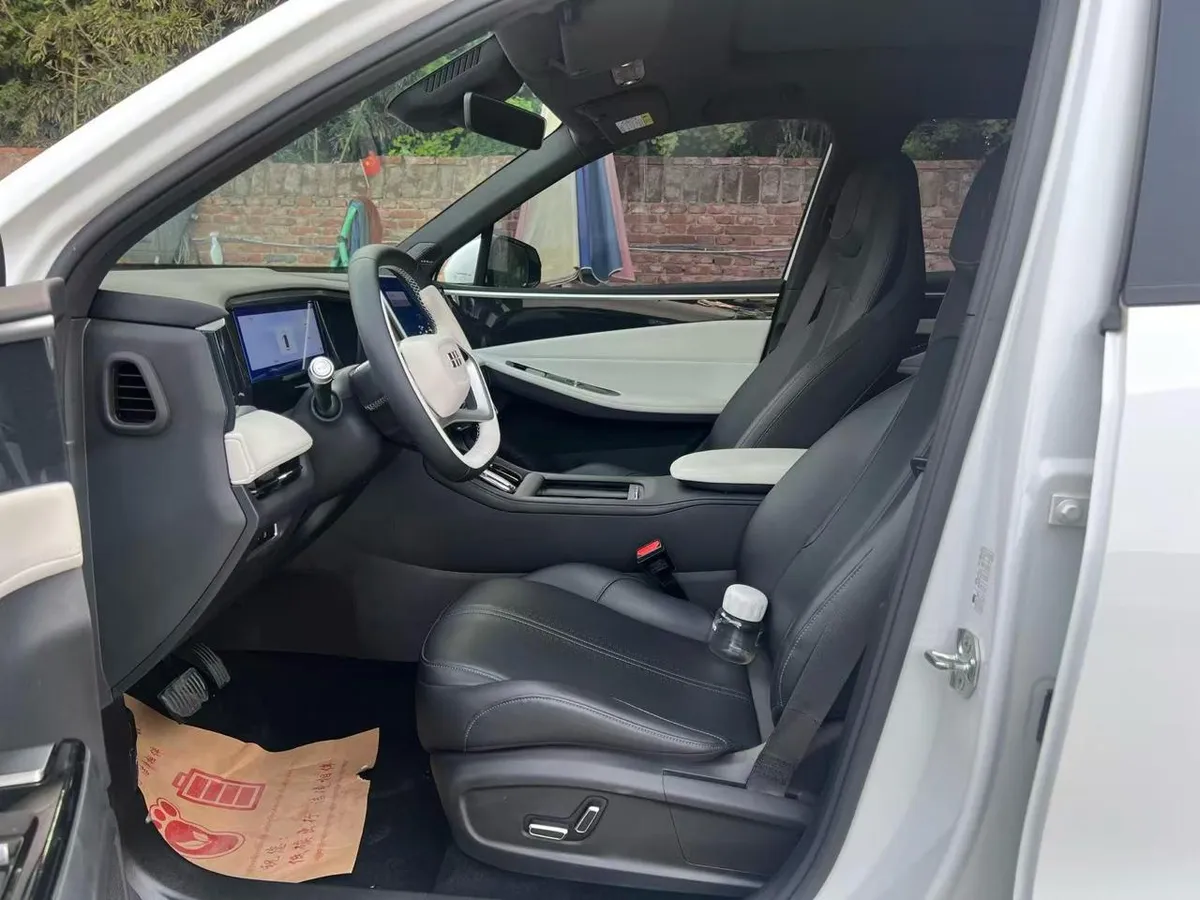GEELY L7 115 KM MAX AUTOMATIC 2023