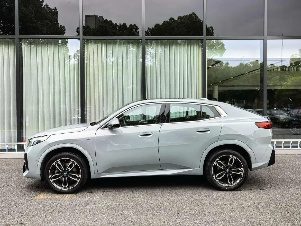 BMW X2 2024