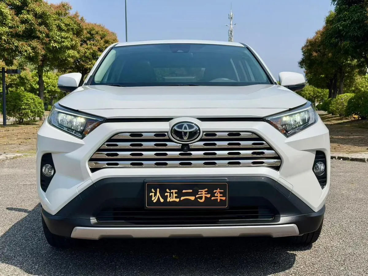 TOYOTA RAV4 2022
