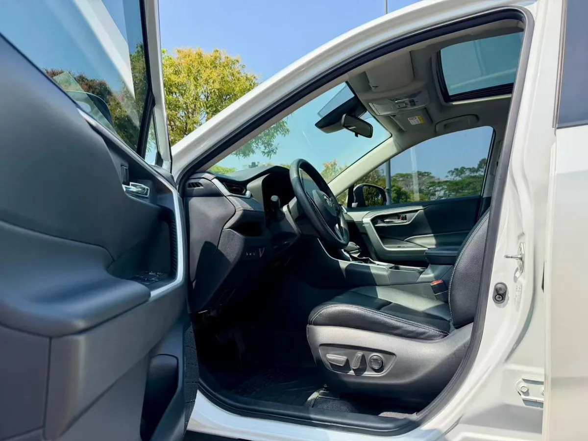 TOYOTA RAV4 2022