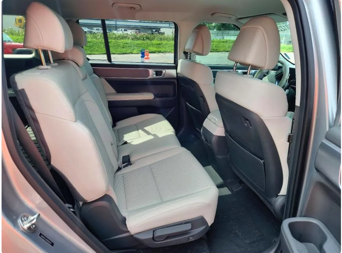 HYUNDAI SANTA FE SEL 2024