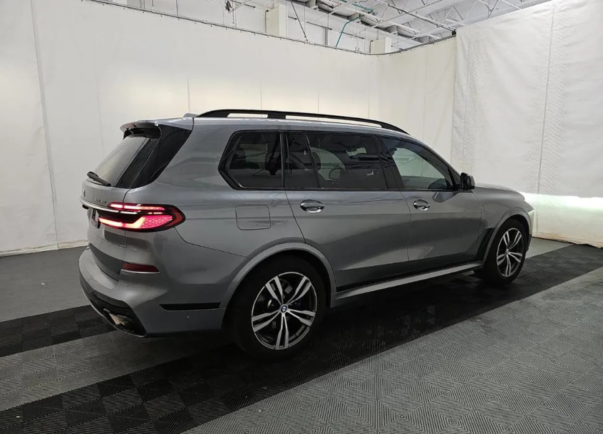 BMW X7 SPORTS ACTIVITY VEHICLE 2022