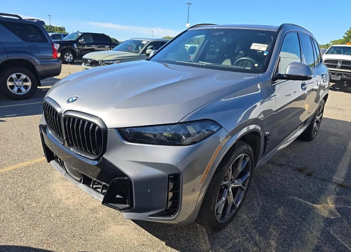BMW X5 SPORTS ACTIVITY VEHICLE 2024