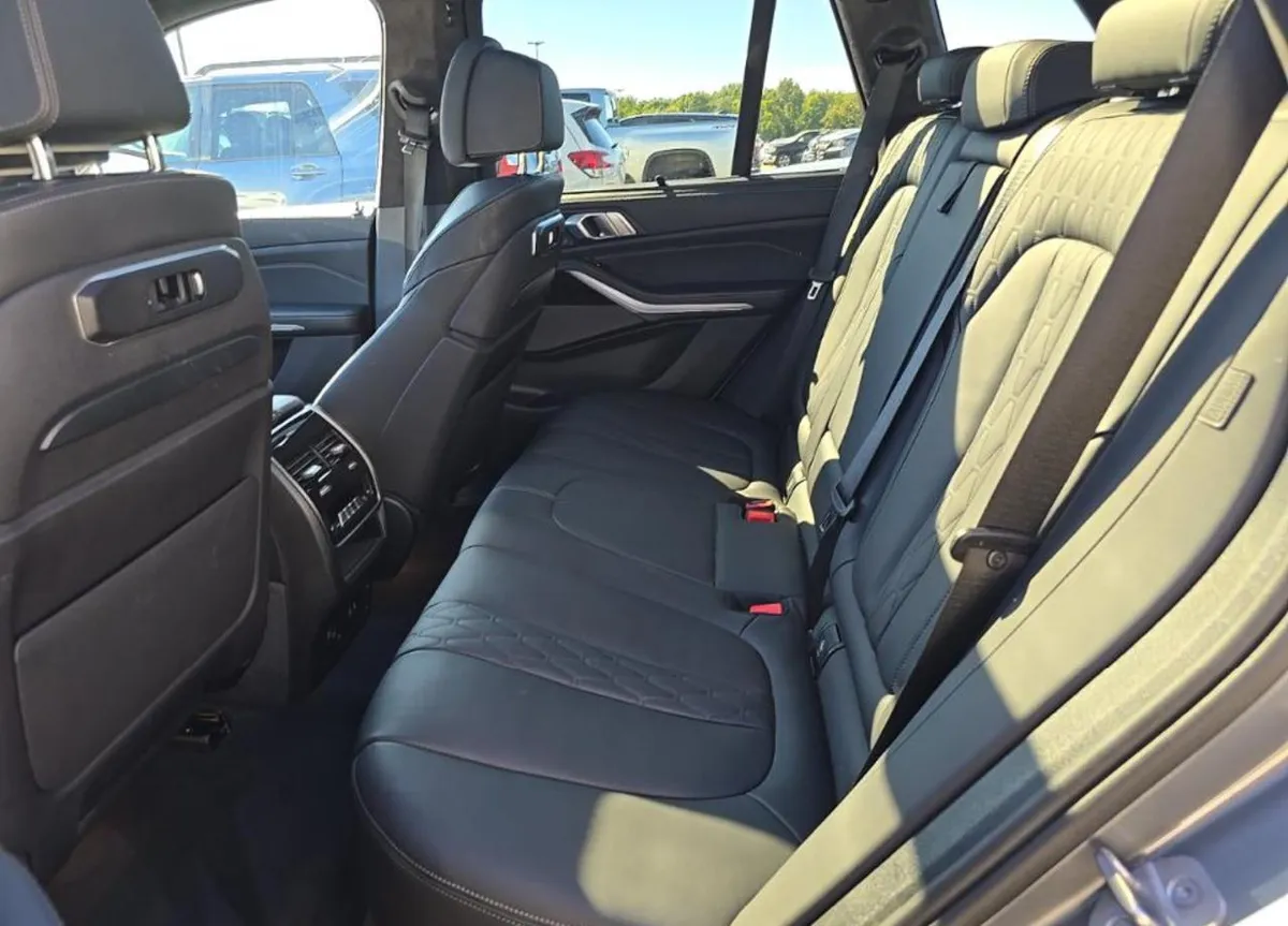 BMW X5 SPORTS ACTIVITY VEHICLE 2024