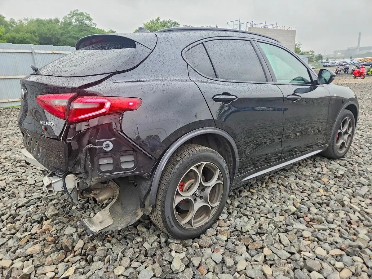 ALFA ROMEO STELVIO TI 2022