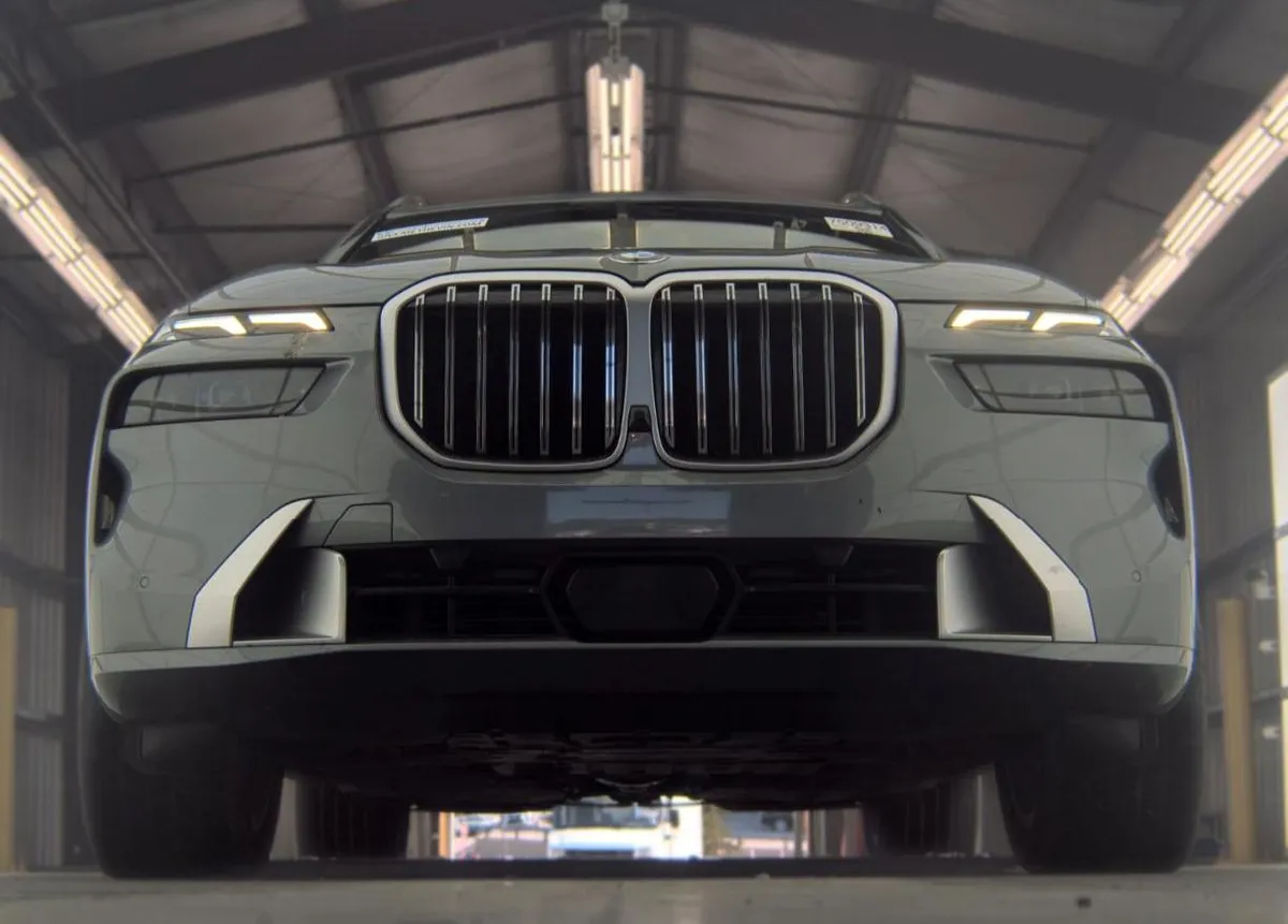 BMW X7 SPORTS ACTIVITY VEHICLE 2023