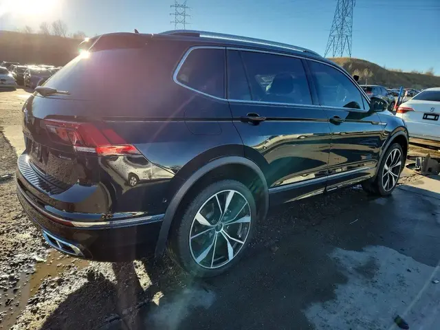 VOLKSWAGEN TIGUAN SEL R-LINE BLACK 2023