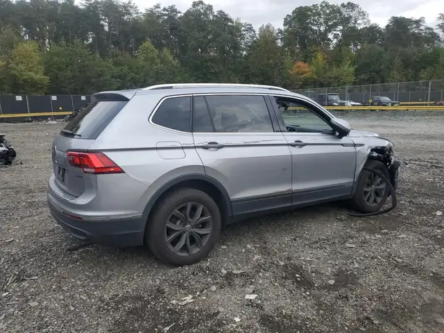 VOLKSWAGEN TIGUAN SE 2022