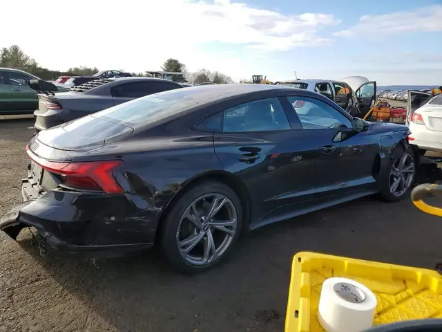 AUDI E-TRON GT PRESTIGE 2022