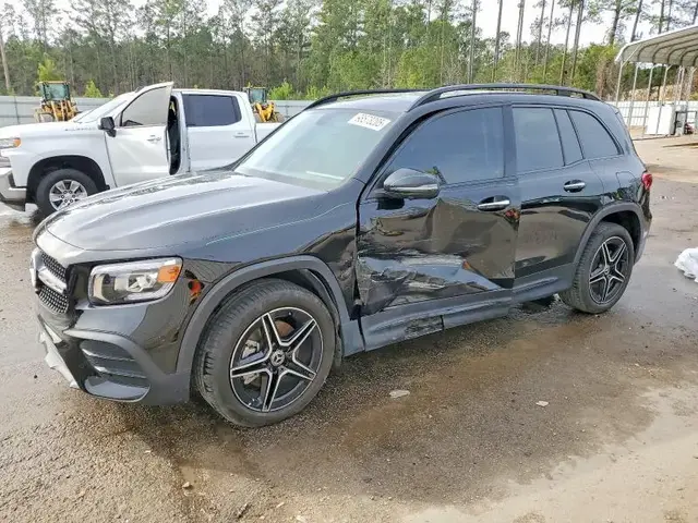 MERCEDES-BENZ GLB 250 2023