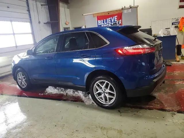 FORD EDGE SEL 2022