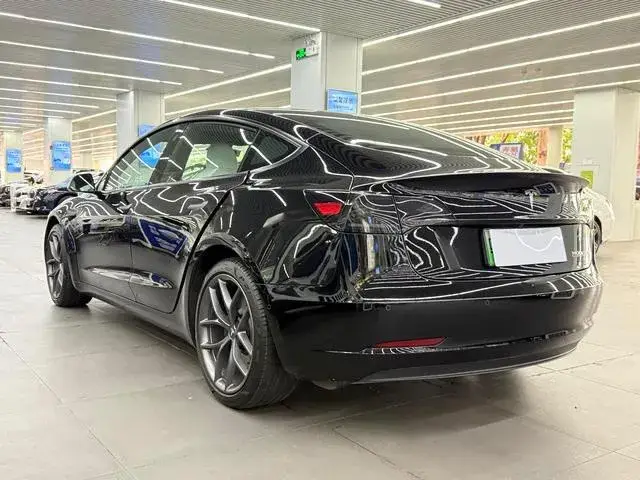 TESLA MODEL 3 PERFORMANCE ALL-WHEEL 2022