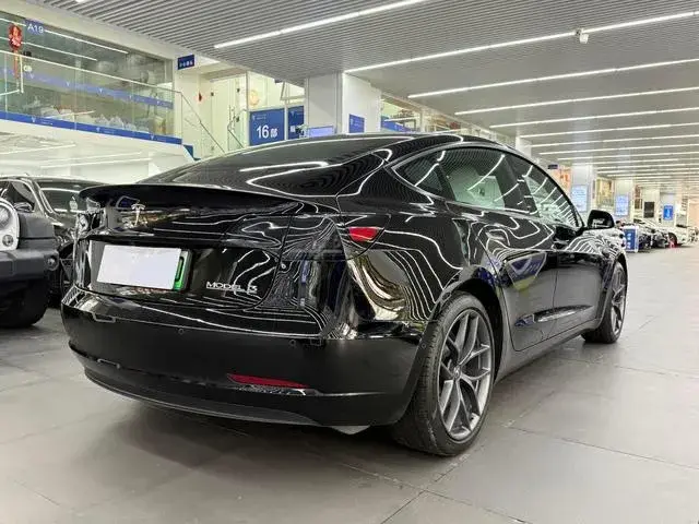 TESLA MODEL 3 PERFORMANCE ALL-WHEEL 2022