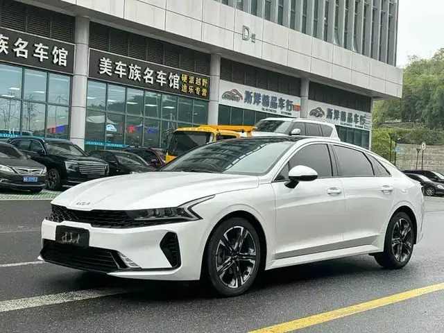 KIA K5 2021