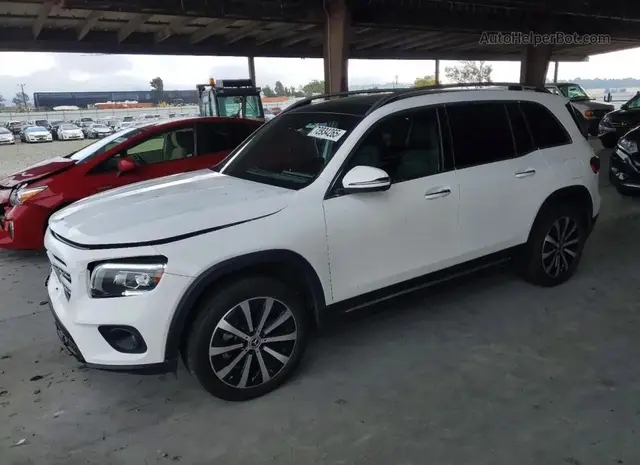 MERCEDES-BENZ GLB 250 2023