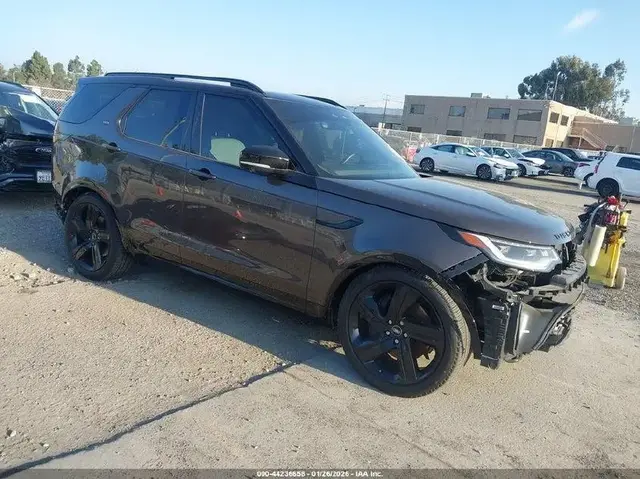 LAND ROVER DISCOVERY P360 HSE R-DYNAMIC 2023