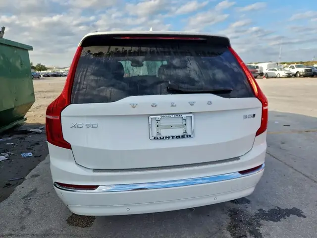 VOLVO XC90 PLUS 2024