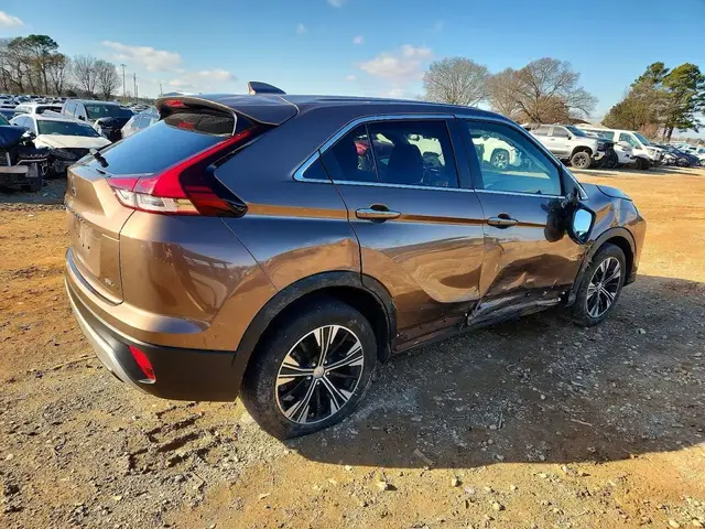 MITSUBISHI ECLIPSE CROSS SE 2022