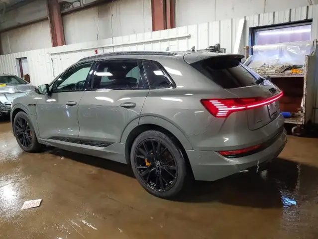 AUDI E-TRON CHRONOS 2022