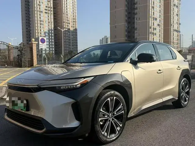 TOYOTA BZ4X 2023