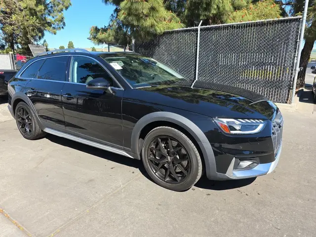 AUDI A4 ALLROAD 2023