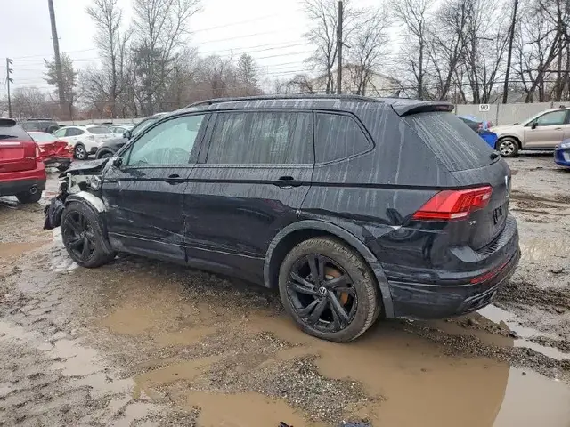 VOLKSWAGEN TIGUAN SE R-LINE BLACK 2023