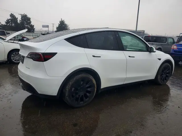 TESLA MODEL Y 2022