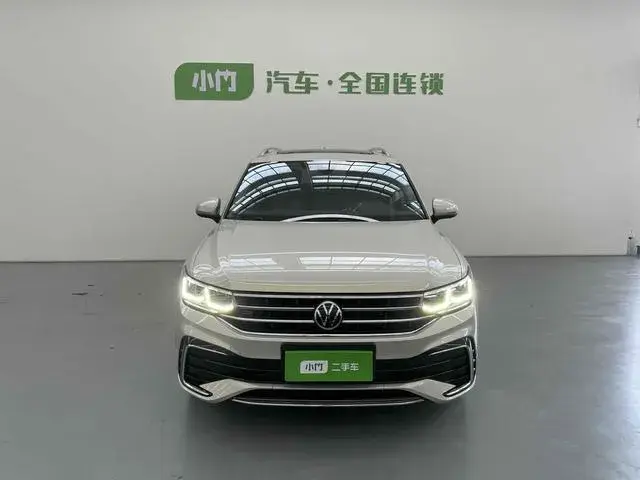 VOLKSWAGEN TIGUAN L 2022