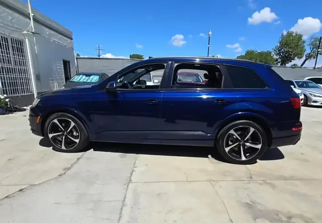 AUDI Q7 2019