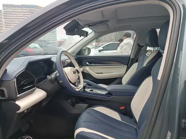 GEELY XINGYUE L 2022