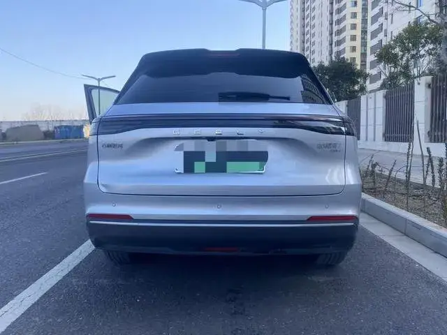 GEELY GALAXY STARSHIP 7 2025