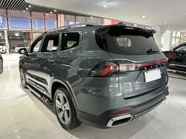 GEELY OKAVANGO PREMIUM 2023