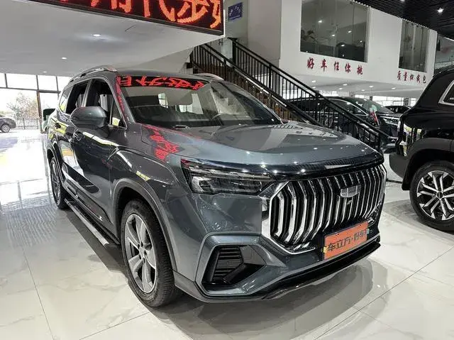 GEELY OKAVANGO PREMIUM 2023