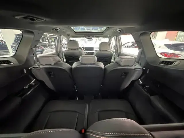 GEELY OKAVANGO PREMIUM 2023