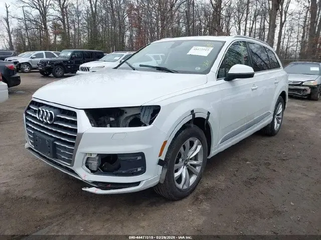 AUDI Q7 2017