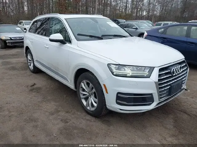AUDI Q7 2017