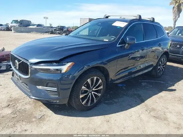 VOLVO XC60 B5 CORE 2023
