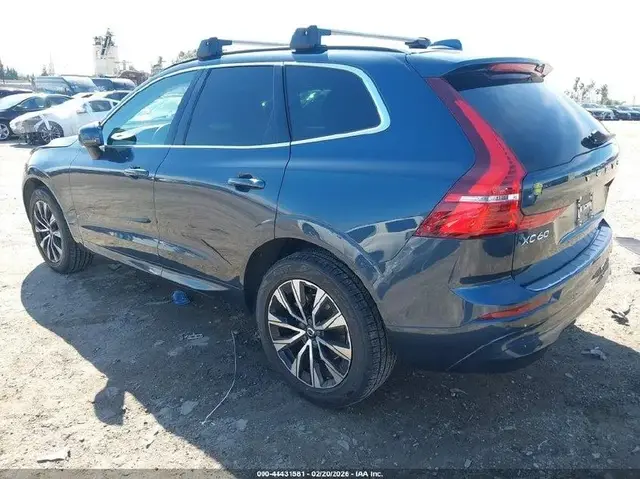 VOLVO XC60 B5 CORE 2023