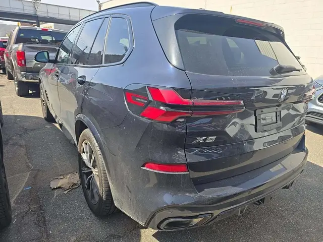 BMW X5 SPORTS ACTIVITY VEHICLE 2024