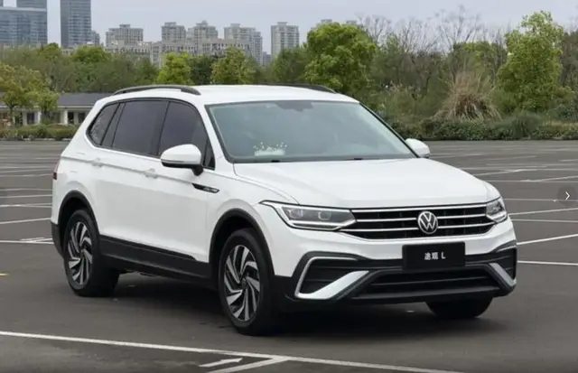 VOLKSWAGEN TIGUAN L 2022
