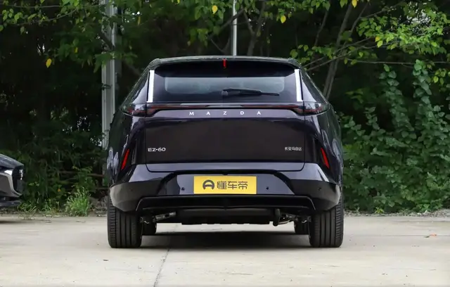 MAZDA EZ-60 2025