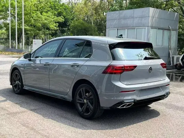 VOLKSWAGEN GOLF 280TSI DSG R-LINE 2024