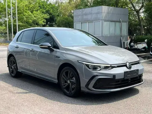 VOLKSWAGEN GOLF 280TSI DSG R-LINE 2024