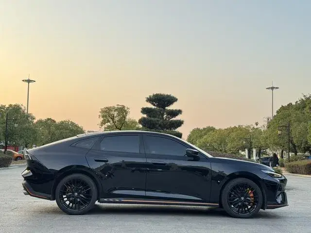 CHANGAN UNI-V 2025