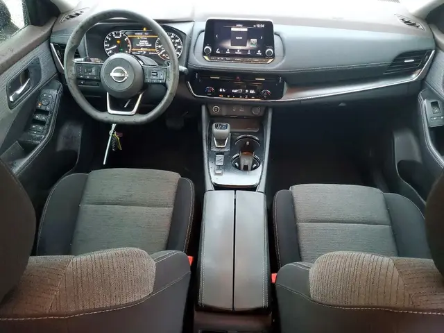 NISSAN ROGUE SV 2022