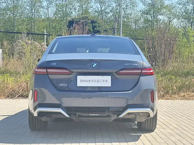 BMW I5 35L + М-ПАКЕТ 2024