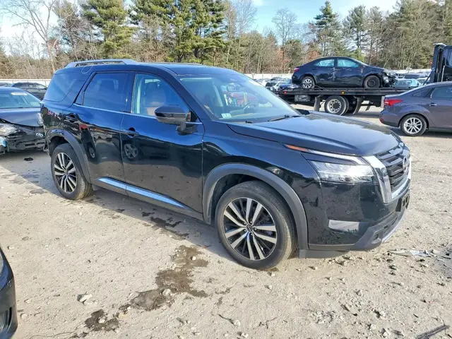 NISSAN PATHFINDER PLATINUM 2022