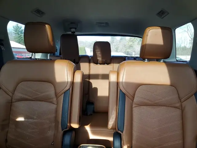 NISSAN PATHFINDER PLATINUM 2022